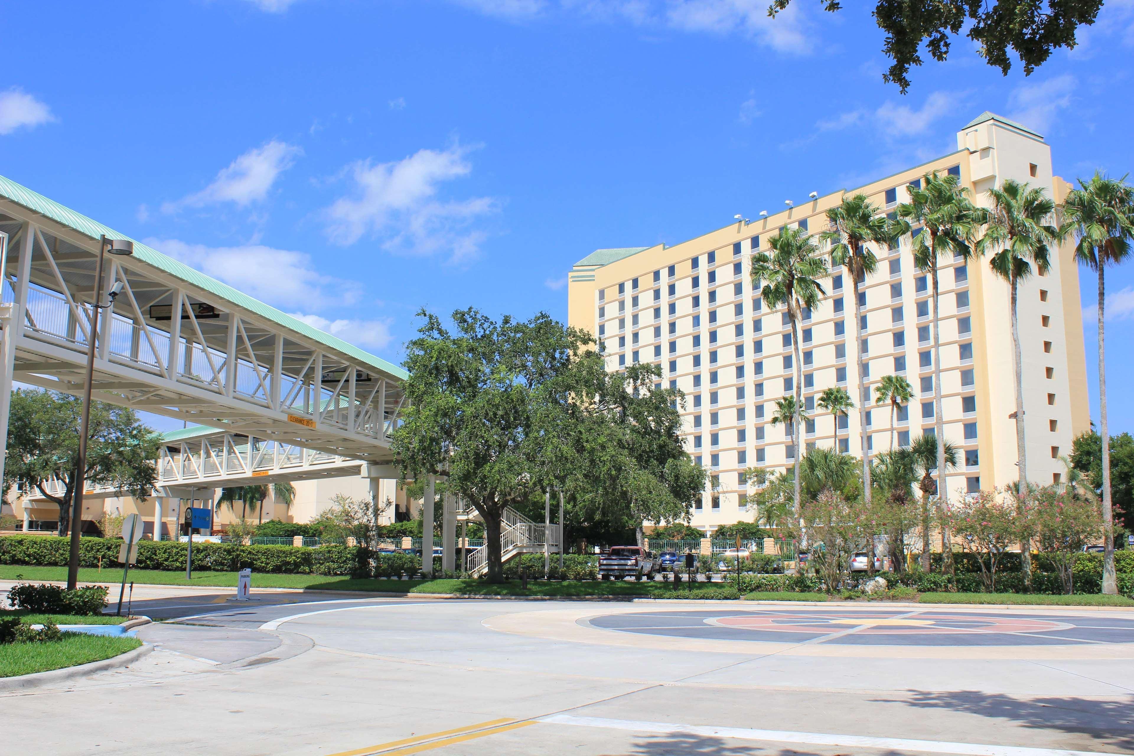 Rosen Plaza Hotel Orlando Convention Center Williamsburg Exterior foto